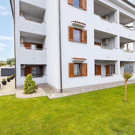 Apartments Kvarner 2 Малинска Екстериор снимка