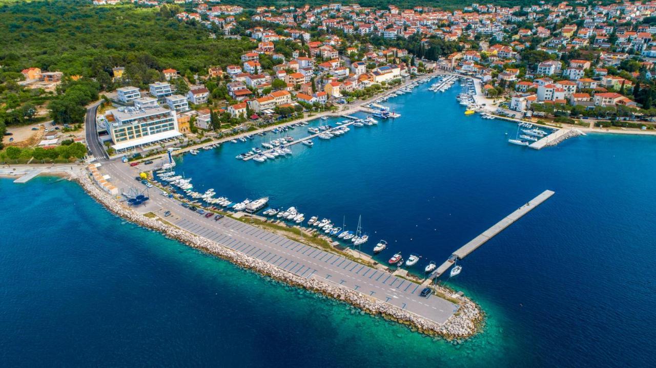 Apartments Kvarner 2 Малинска Екстериор снимка