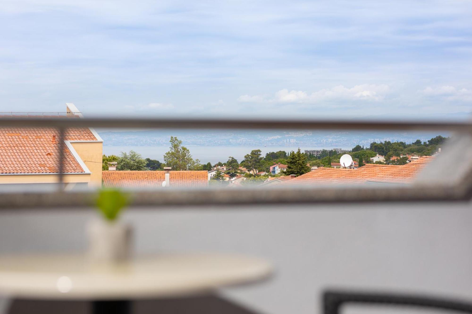 Apartments Kvarner 2 Малинска Екстериор снимка