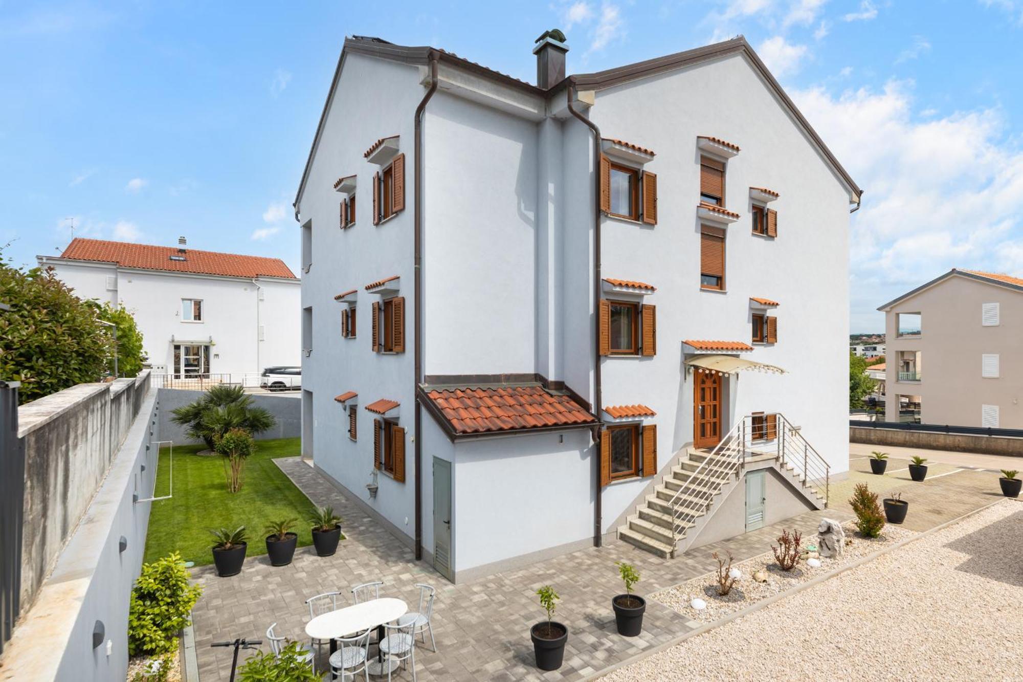 Apartments Kvarner 2 Малинска Екстериор снимка
